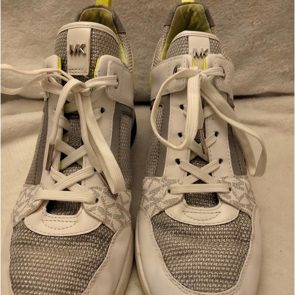 Michael Kors Georgie Trainer Sneaker 9.5 - Picture 3 of 12